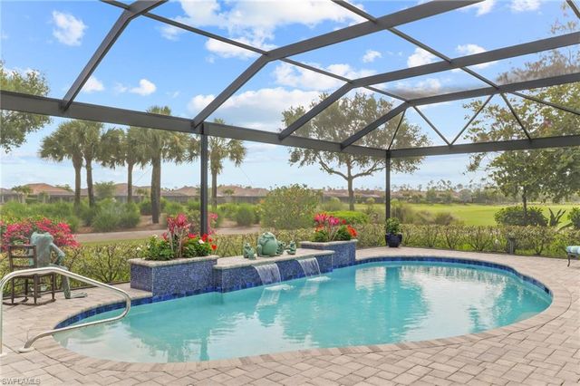 9282 Rialto LN, Naples, FL 34119