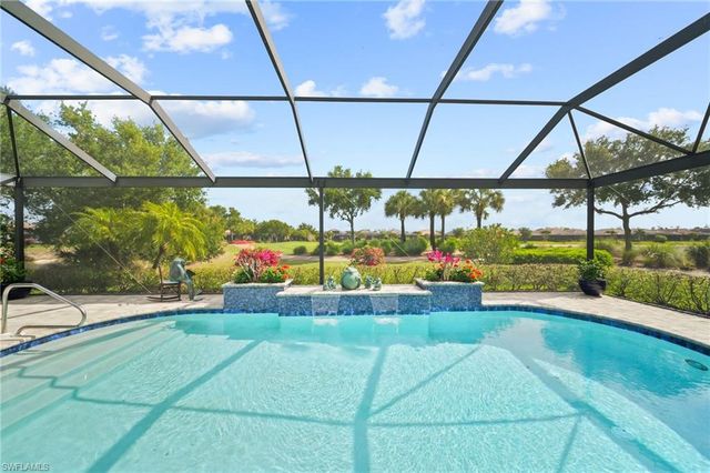 9282 Rialto LN, Naples, FL 34119