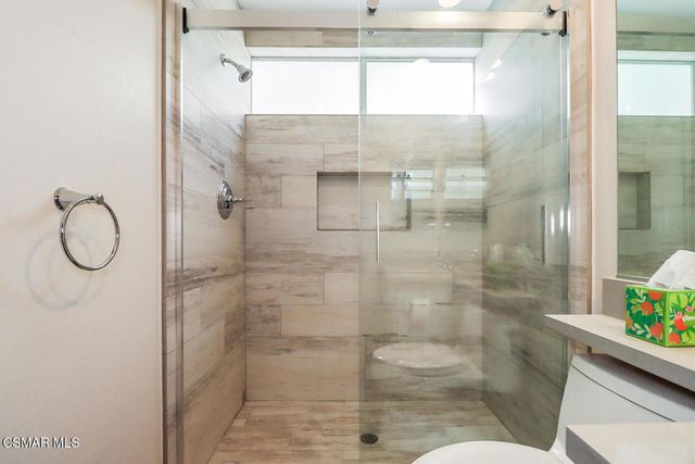 23287 Park Basilico, Calabasas, CA 91302