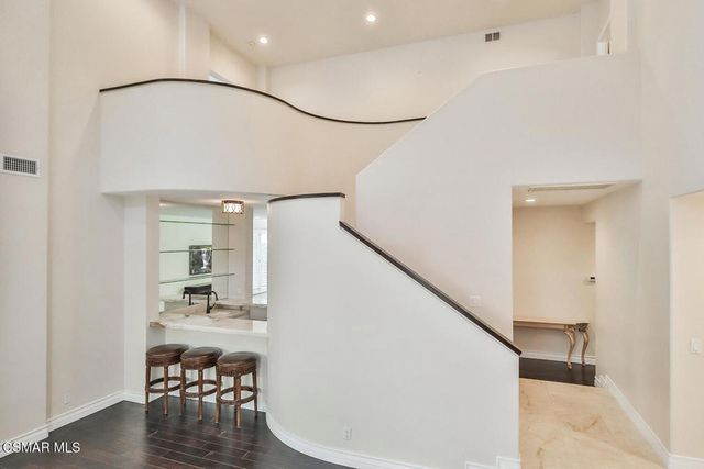 23287 Park Basilico, Calabasas, CA 91302