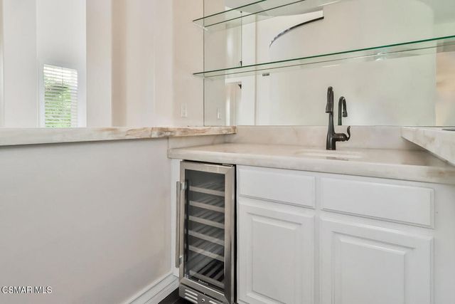 23287 Park Basilico, Calabasas, CA 91302