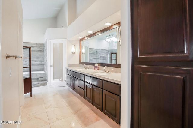 23287 Park Basilico, Calabasas, CA 91302
