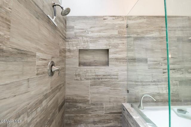 23287 Park Basilico, Calabasas, CA 91302