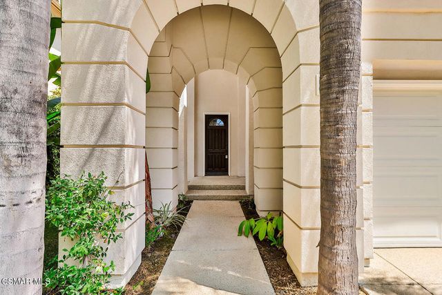23287 Park Basilico, Calabasas, CA 91302