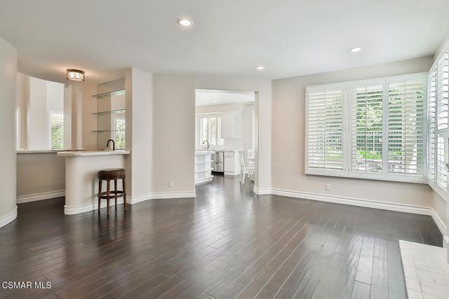 23287 Park Basilico, Calabasas, CA 91302