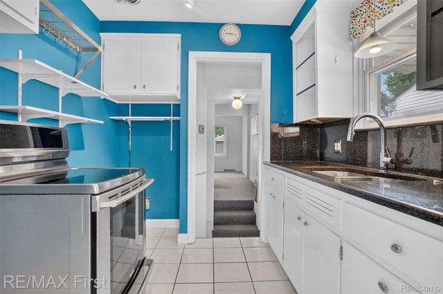 1357 W Saratoga Street, Ferndale, MI 48220