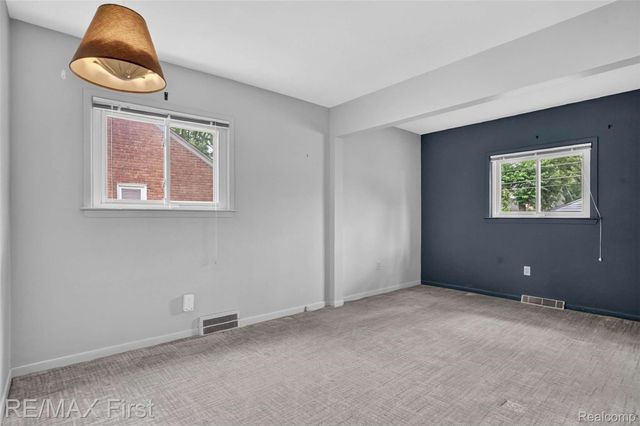 1357 W Saratoga Street, Ferndale, MI 48220