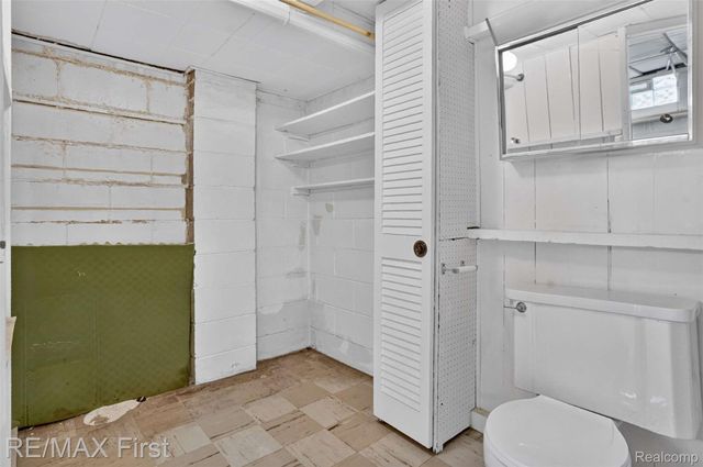 1357 W Saratoga Street, Ferndale, MI 48220