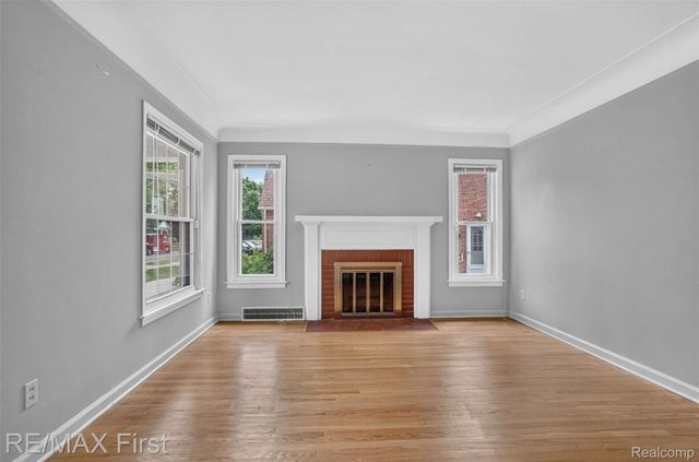 1357 W Saratoga Street, Ferndale, MI 48220