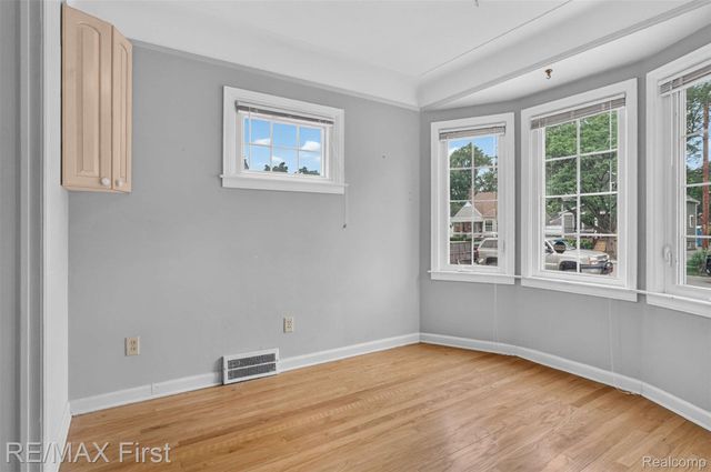 1357 W Saratoga Street, Ferndale, MI 48220