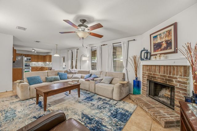 16617 Woodside Drive, Fort Worth, TX 76247