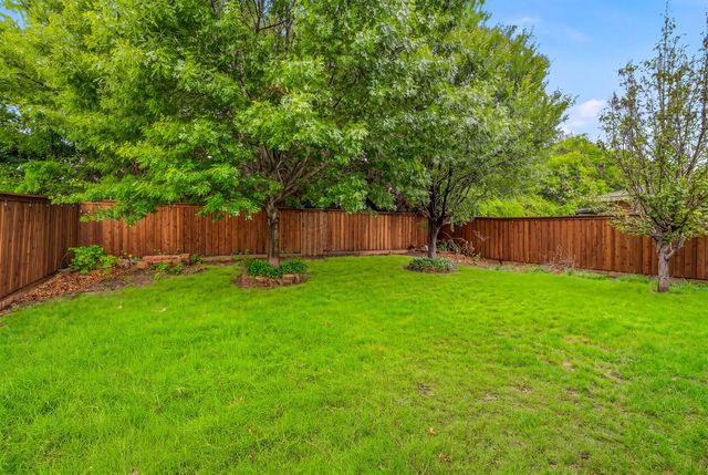 16617 Woodside Drive, Fort Worth, TX 76247