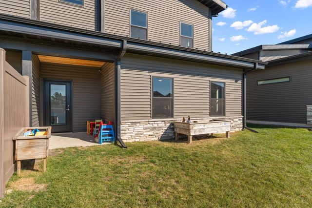 283 Nomo Place, Crown Point, IN 46307