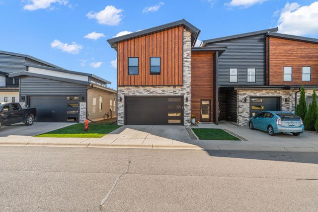 283 Nomo Place, Crown Point, IN 46307