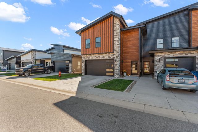 283 Nomo Place, Crown Point, IN 46307