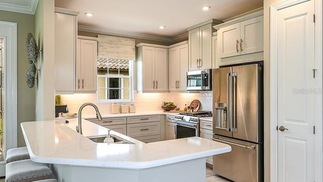 3219 PORTO LANE, Bradenton, FL 34211