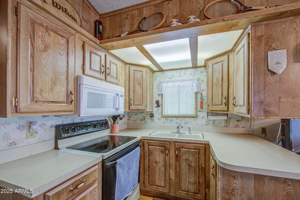 Image 8 of property listing at 7750 E BROADWAY Road 147, Mesa, AZ 85208