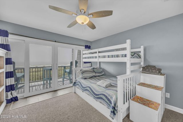 811 Carolina Beach Avenue S, Carolina Beach, NC 28428