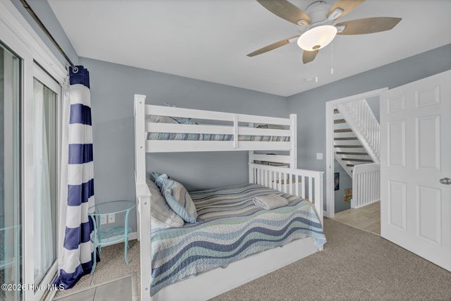 811 Carolina Beach Avenue S, Carolina Beach, NC 28428