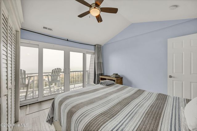 811 Carolina Beach Avenue S, Carolina Beach, NC 28428