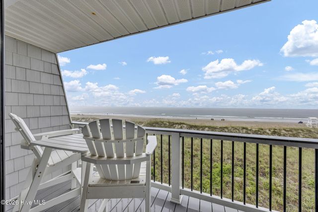811 Carolina Beach Avenue S, Carolina Beach, NC 28428