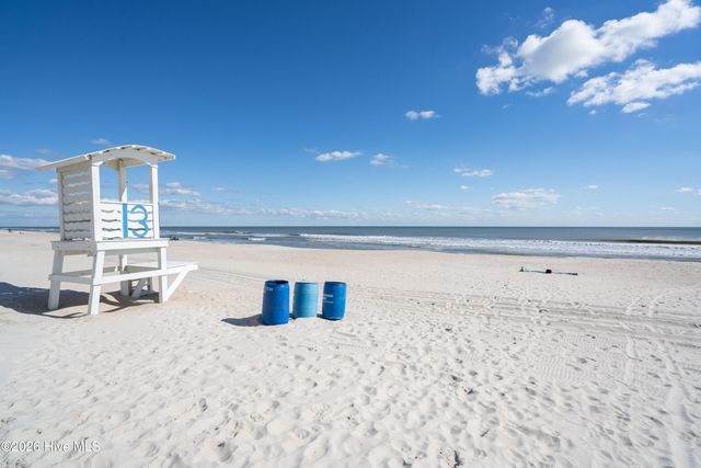 811 Carolina Beach Avenue S, Carolina Beach, NC 28428