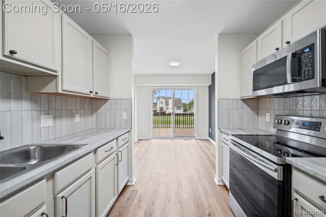 6397 Club Court, Grand Blanc, MI 48439