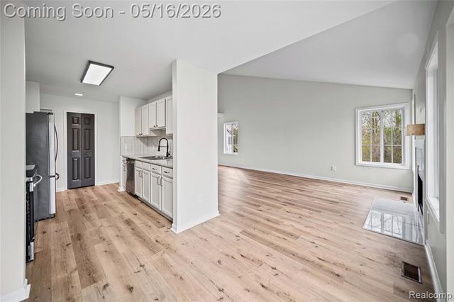 6397 Club Court, Grand Blanc, MI 48439