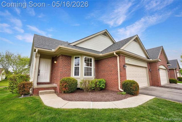 6397 Club Court, Grand Blanc, MI 48439