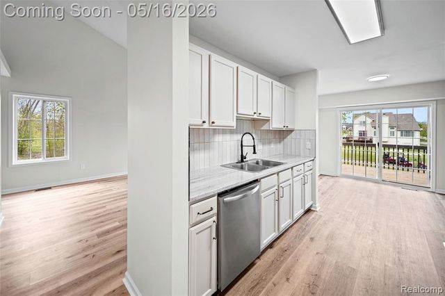 6397 Club Court, Grand Blanc, MI 48439