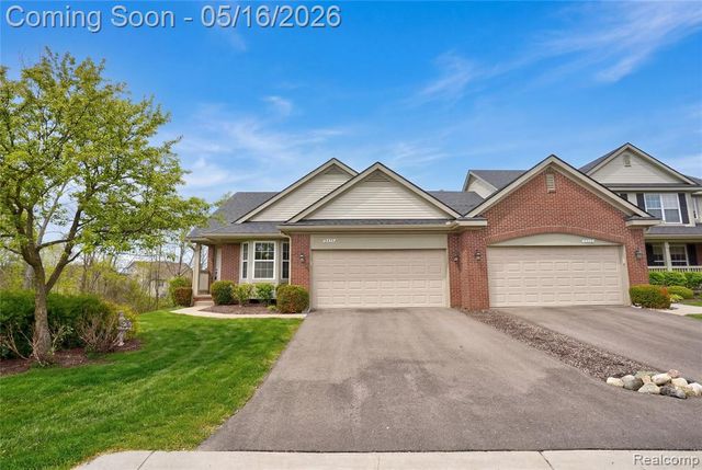 6397 Club Court, Grand Blanc, MI 48439