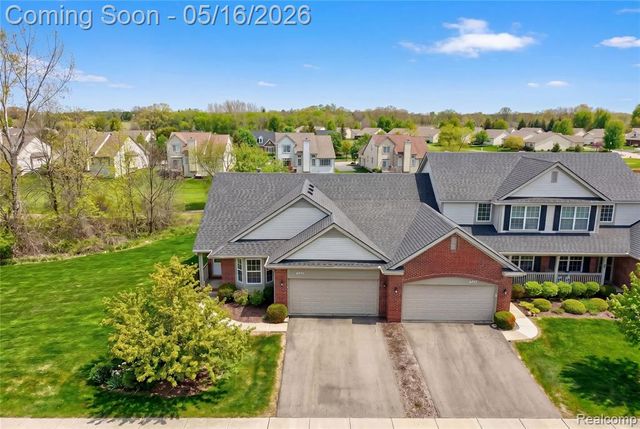6397 Club Court, Grand Blanc, MI 48439