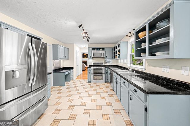 761 Winnbrook Drive, Dacula, GA 30019