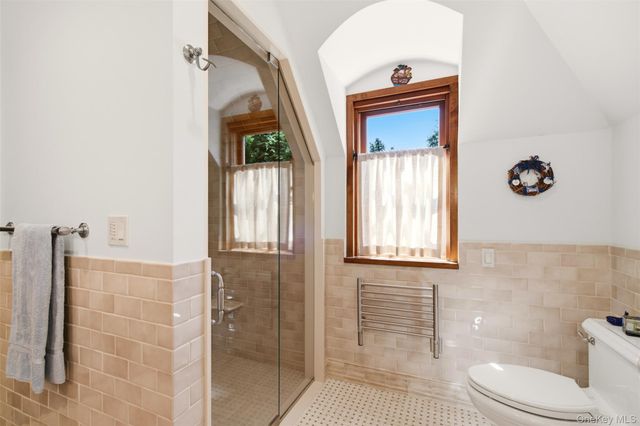 5 Puritan Place, Huntington, NY 11743