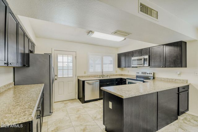 4815 W BLUEFIELD Avenue, Glendale, AZ 85308