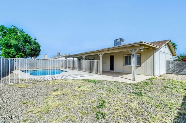 4815 W BLUEFIELD Avenue, Glendale, AZ 85308