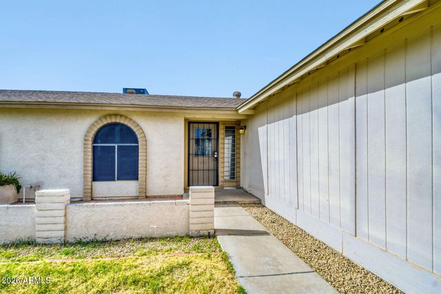 4815 W BLUEFIELD Avenue, Glendale, AZ 85308