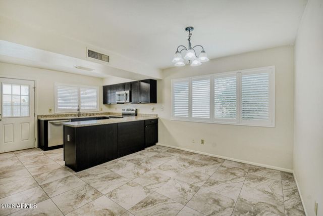 4815 W BLUEFIELD Avenue, Glendale, AZ 85308