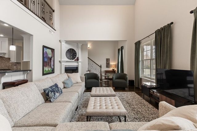 2200 NE Steinbeck Drive, Bentonville, AR 72712