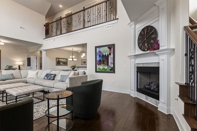 2200 NE Steinbeck Drive, Bentonville, AR 72712