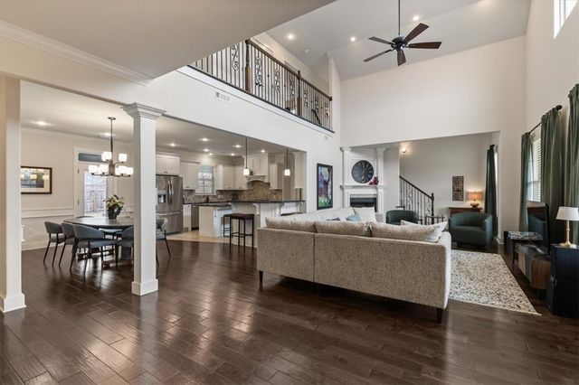 2200 NE Steinbeck Drive, Bentonville, AR 72712