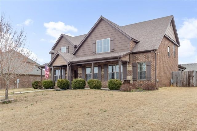 2200 NE Steinbeck Drive, Bentonville, AR 72712