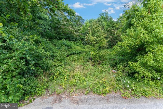 9005 BACKLICK RD, Fort Belvoir, VA 22060