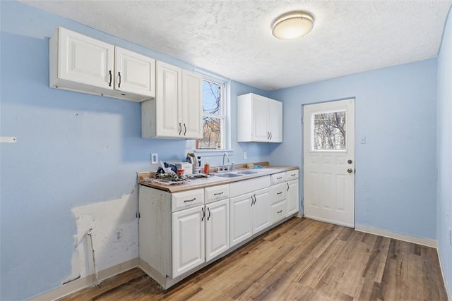 3226 Huxley St, Sheraden, PA 15204