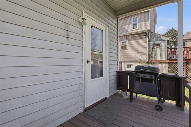 3226 Huxley St, Sheraden, PA 15204