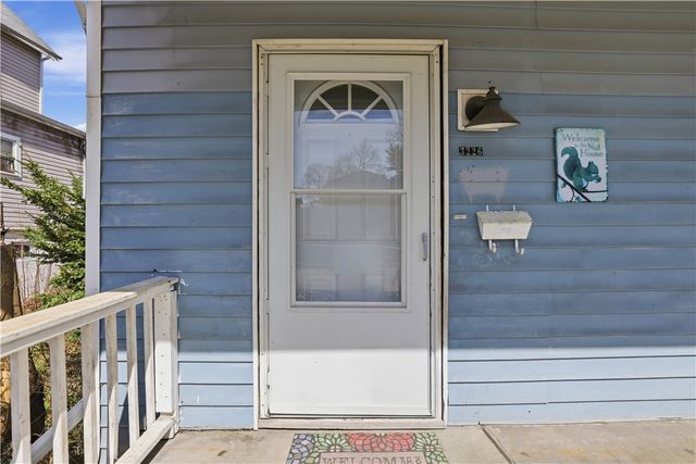 3226 Huxley St, Sheraden, PA 15204