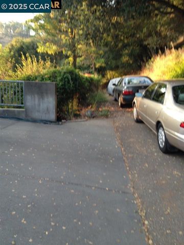 0 Alley Way, Oakland, CA 94611