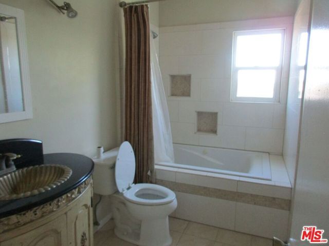 5108 VALLEY RIDGE Avenue, View Park, CA 90043