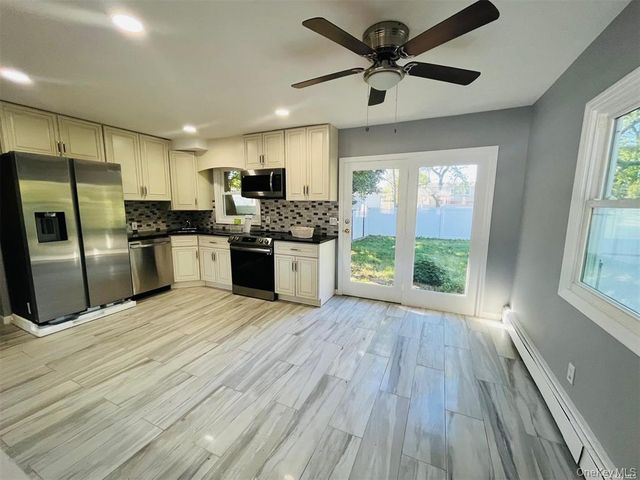 200 Hicksville Road, Seaford, NY 11783