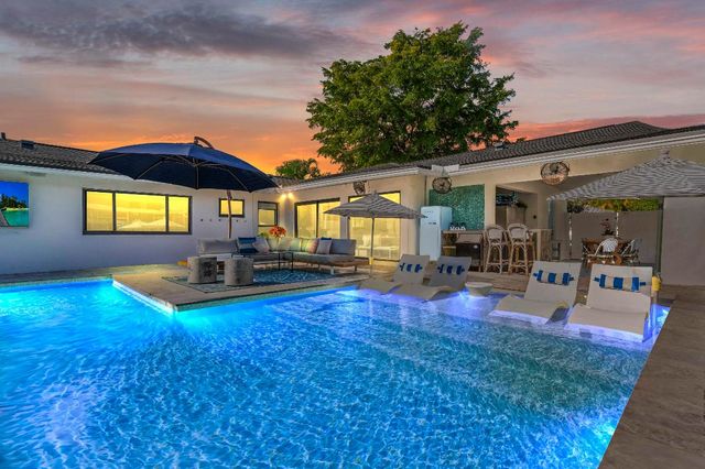 518 SW 28th Avenue, Boynton Beach, FL 33435